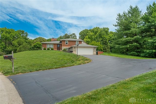 1182 Westridge Road, Washington Twp, OH 45459