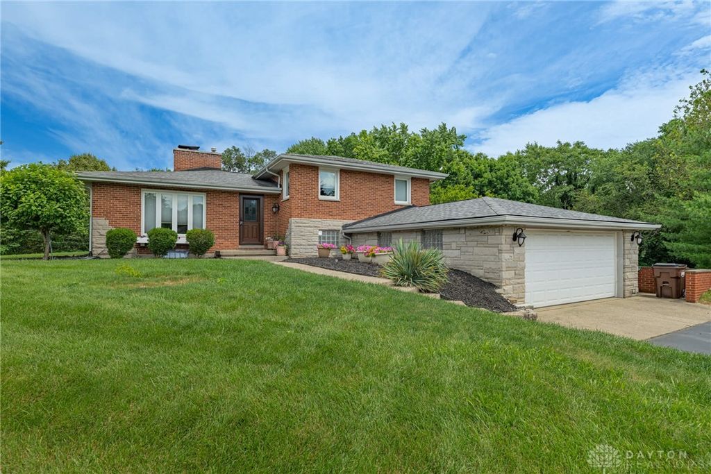 1182 Westridge Road, Washington Twp, OH 45459