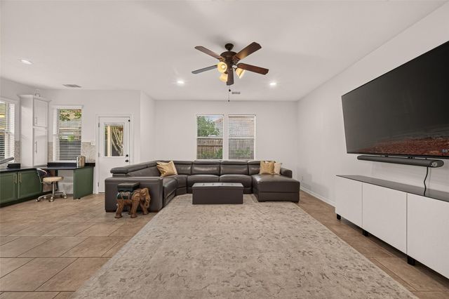 946 Maresca Lane, League City, TX 77573