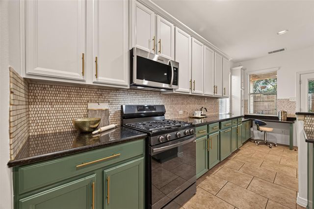 946 Maresca Lane, League City, TX 77573