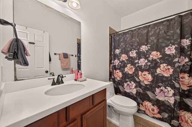 946 Maresca Lane, League City, TX 77573