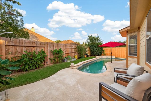 946 Maresca Lane, League City, TX 77573