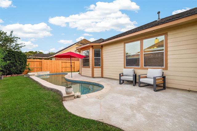 946 Maresca Lane, League City, TX 77573