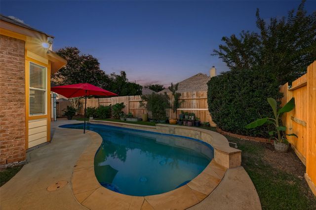 946 Maresca Lane, League City, TX 77573
