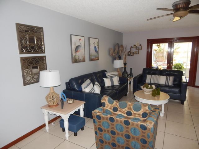 121 Granada Street, Royal Palm Beach, FL 33411