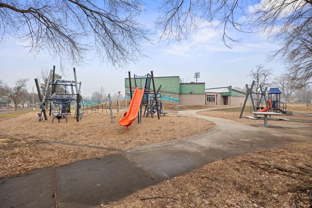 597 Flandrau Street, Saint Paul, MN 55106