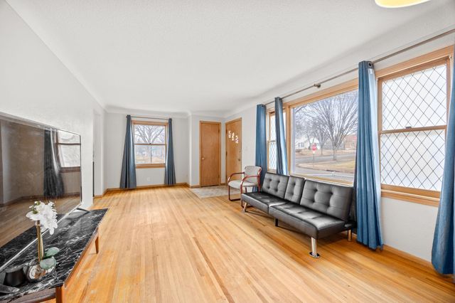 597 Flandrau Street, Saint Paul, MN 55106