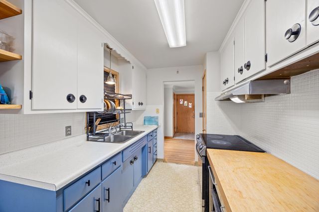 597 Flandrau Street, Saint Paul, MN 55106