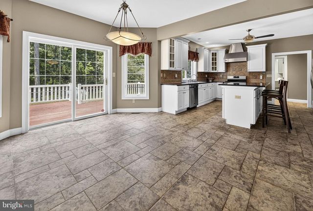 822 E HARLEQUIN DR, Galloway, NJ 08205