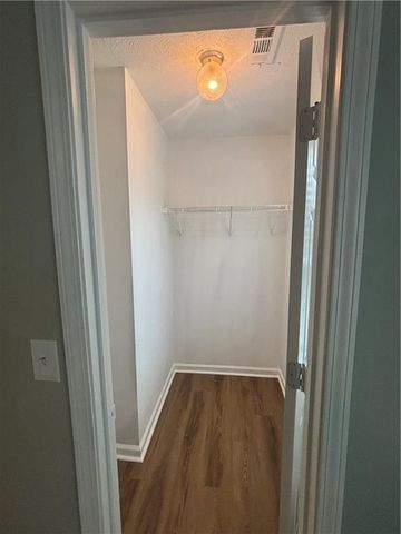 7000 Valley Forge Drive, Flowery Branch, GA 30542