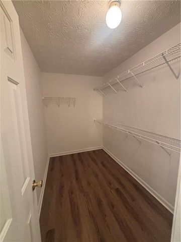 7000 Valley Forge Drive, Flowery Branch, GA 30542