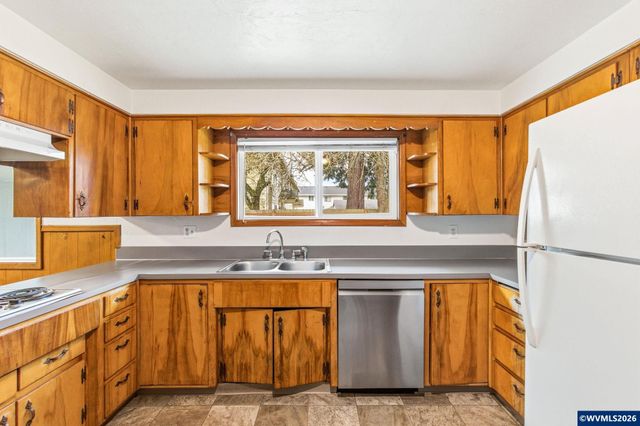 4389 Lancaster Dr NE, Salem, OR 97305