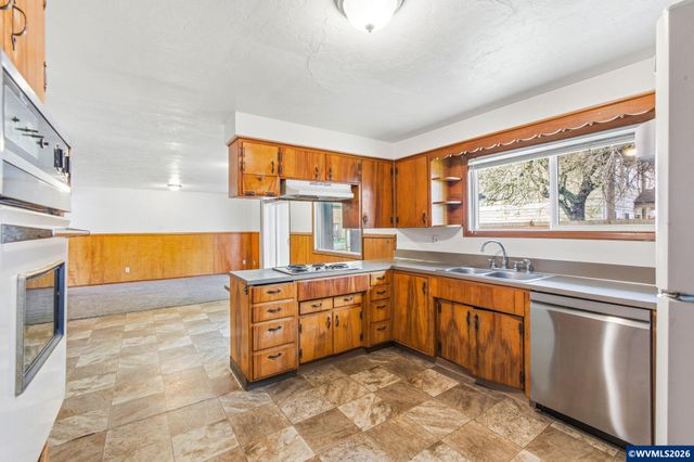 4389 Lancaster Dr NE, Salem, OR 97305