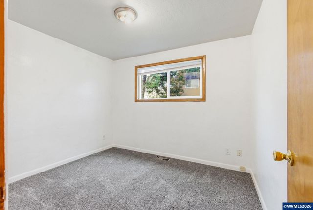 4389 Lancaster Dr NE, Salem, OR 97305