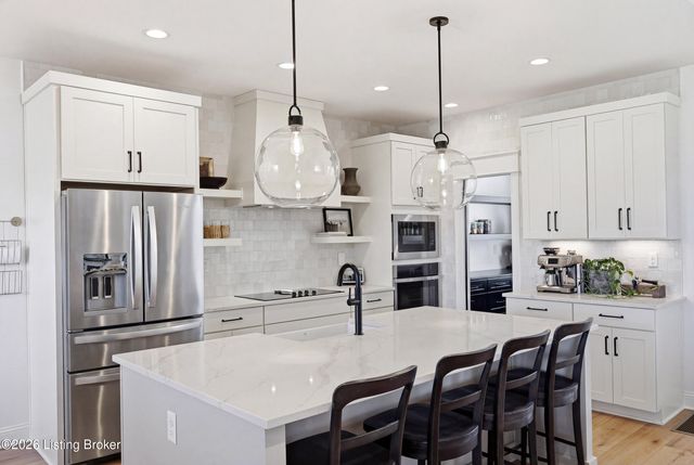 125 Jacks Ct, Fisherville, KY 40023