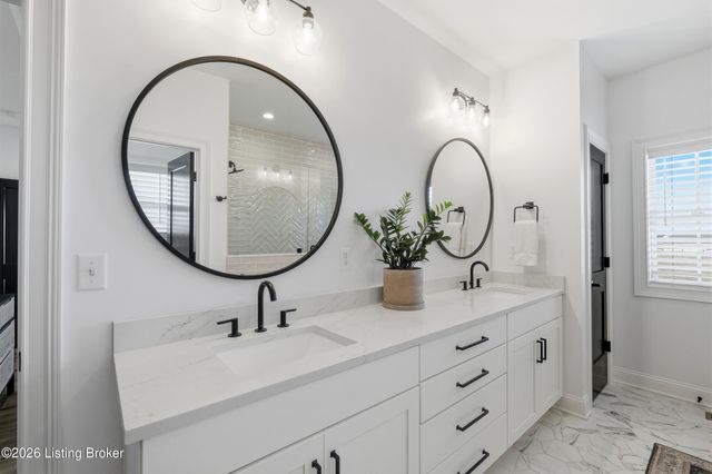 125 Jacks Ct, Fisherville, KY 40023