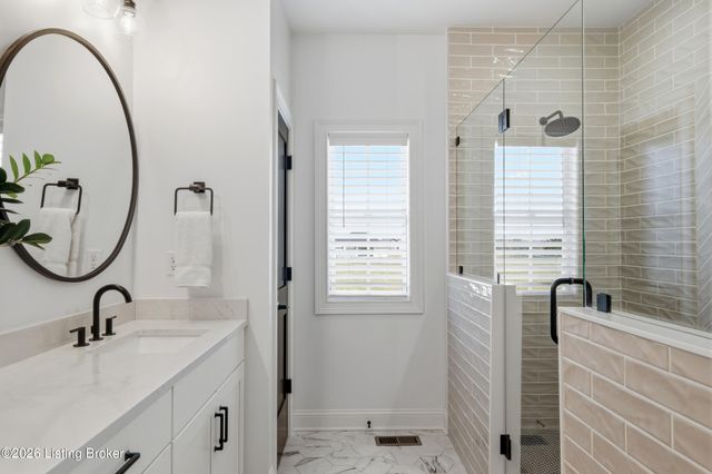 125 Jacks Ct, Fisherville, KY 40023