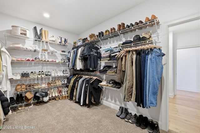 125 Jacks Ct, Fisherville, KY 40023