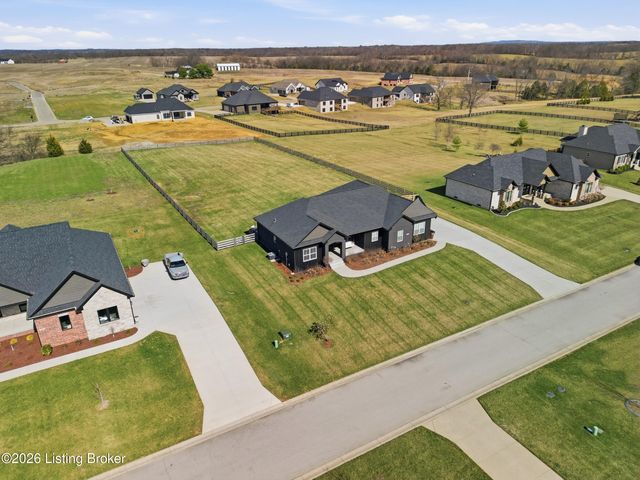 125 Jacks Ct, Fisherville, KY 40023