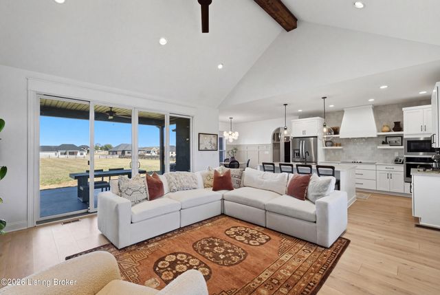 125 Jacks Ct, Fisherville, KY 40023