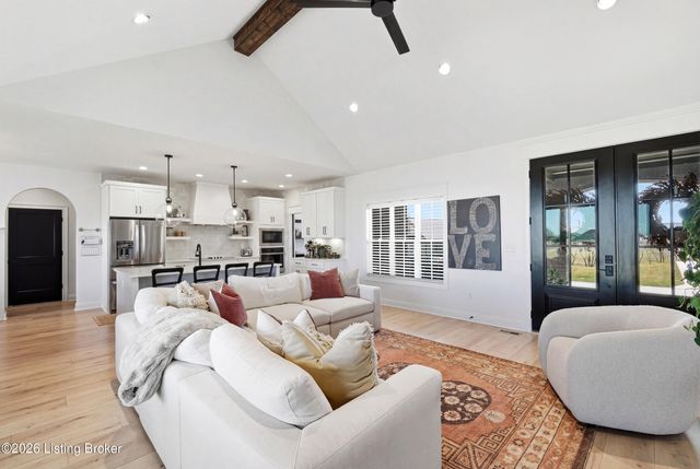 125 Jacks Ct, Fisherville, KY 40023