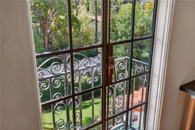 4631 Ladera, Riverside, CA 92501