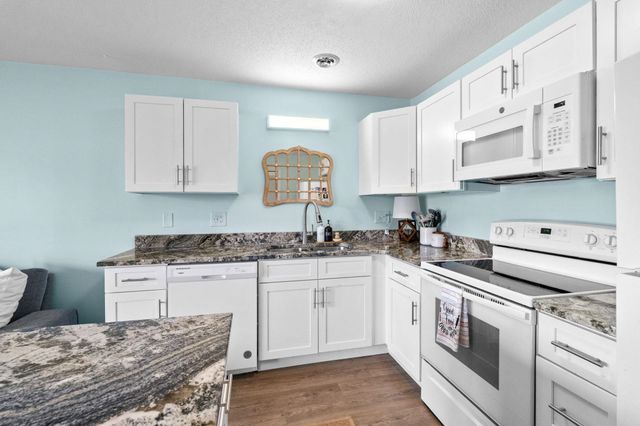 1880 Colony Dr Apt 12G, Surfside Beach, SC 29575