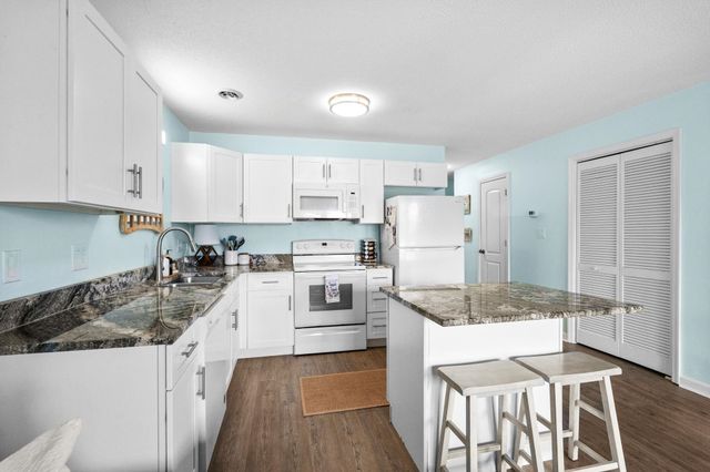 1880 Colony Dr Apt 12G, Surfside Beach, SC 29575