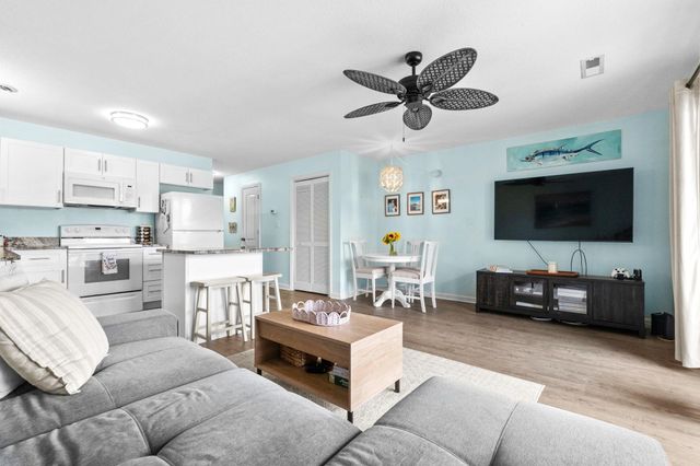 1880 Colony Dr Apt 12G, Surfside Beach, SC 29575