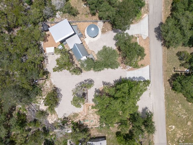 1067 FULLER DR, Canyon Lake, TX 78133