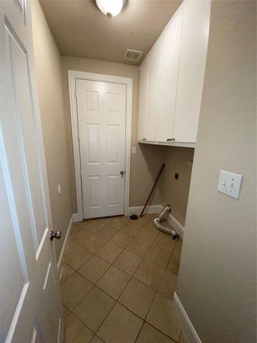 10045 Bluewater Terrace, Irving, TX 75063
