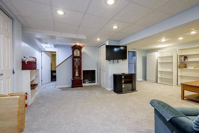 96 Dublin Avenue, Nashua, NH 03063