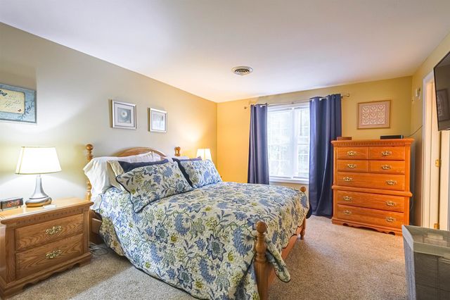 96 Dublin Avenue, Nashua, NH 03063