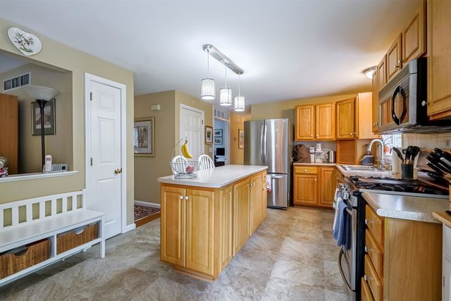 96 Dublin Avenue, Nashua, NH 03063