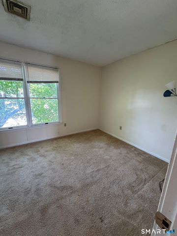 21 Silver Lane B2, East Hartford, CT 06118
