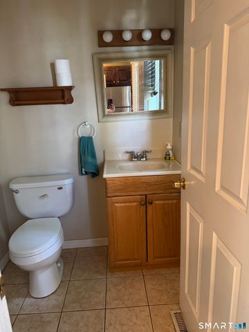 21 Silver Lane B2, East Hartford, CT 06118