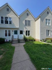 21 Silver Lane B2, East Hartford, CT 06118