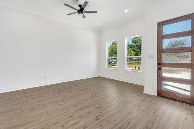 5642 Hirondel Street, Houston, TX 77033