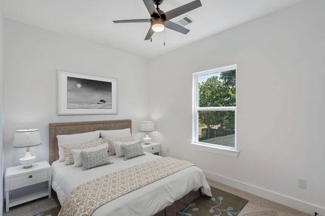 5642 Hirondel Street, Houston, TX 77033