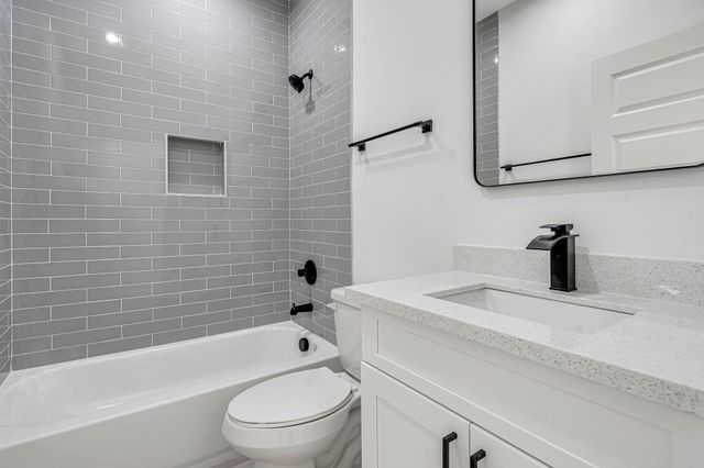 5642 Hirondel Street, Houston, TX 77033