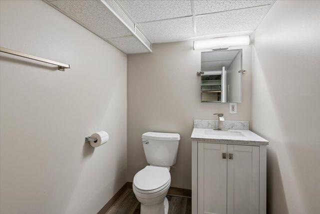 110 W 12th Avenue, Naperville, IL 60563