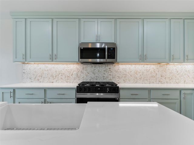 809 Flycatcher Drive, Palacios, TX 77465