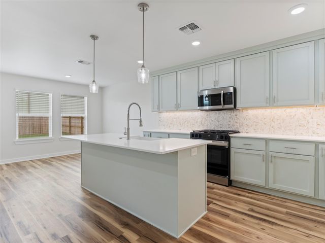 809 Flycatcher Drive, Palacios, TX 77465