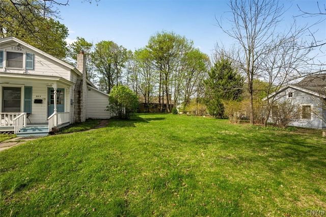 603 Clinton St, Manlius, NY 13066