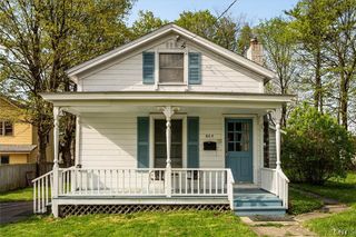 603 Clinton St, Manlius, NY 13066