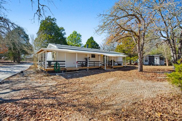 182 Wayside CT, Elgin, TX 78621