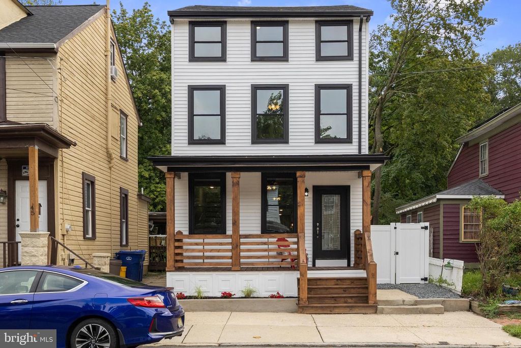 43 MOUNT HOLLY AVE, Mount Holly, NJ 08060