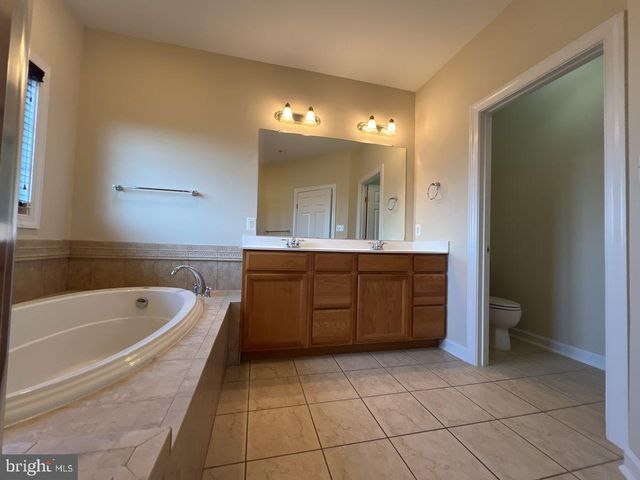 3922 SHAWFIELD LN, Frederick, MD 21704