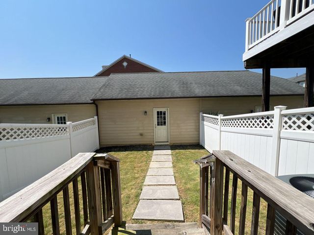 3922 SHAWFIELD LN, Frederick, MD 21704