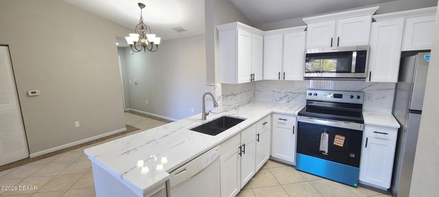 940 Village Trl Unit 4-306, Port Orange, FL 32127